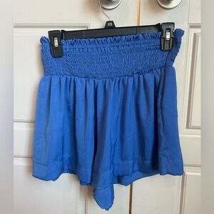 Blue flowy shorts